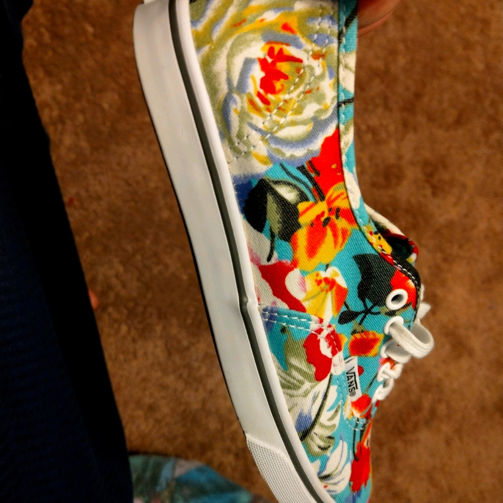 Women's vans nwt